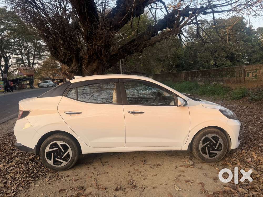 Hyundai Aura 2023 Cng & Hybrids Well Maintained