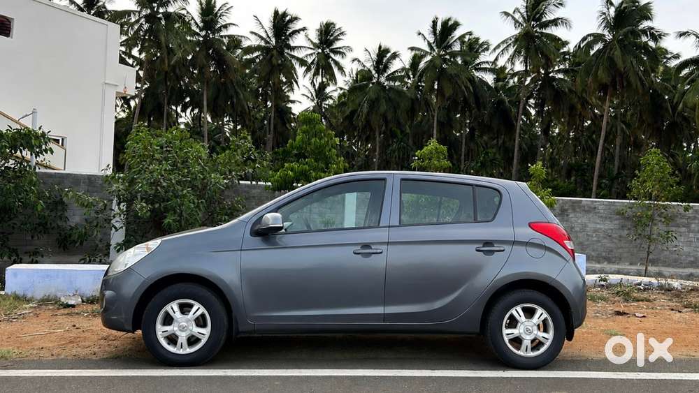 Hyundai I20 Asta Top Model 2010 Petrol 57000 Km Driven