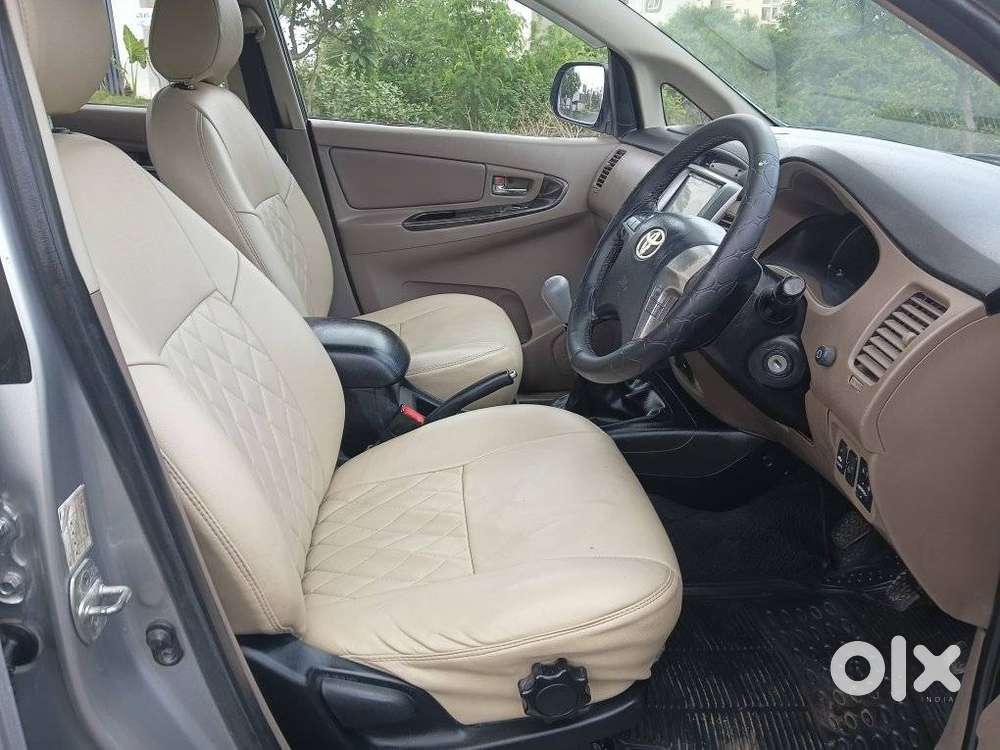 Toyota Innova 2.5 Z Diesel 7 Seater, 2015, Diesel