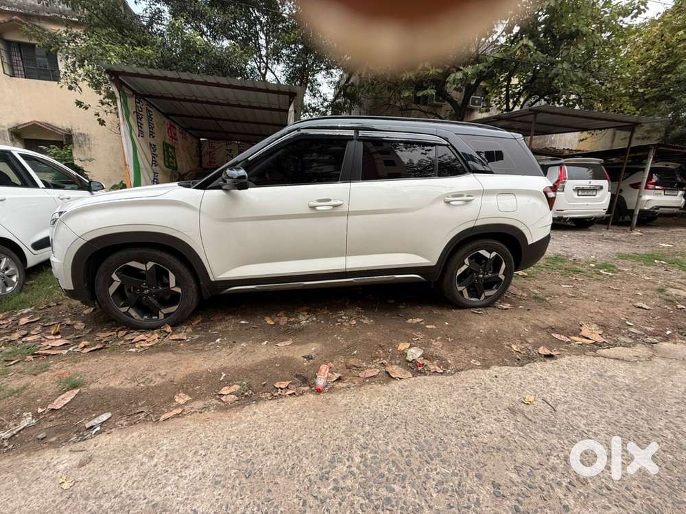 Hyundai Alcazar 2022 Diesel Well Maintained