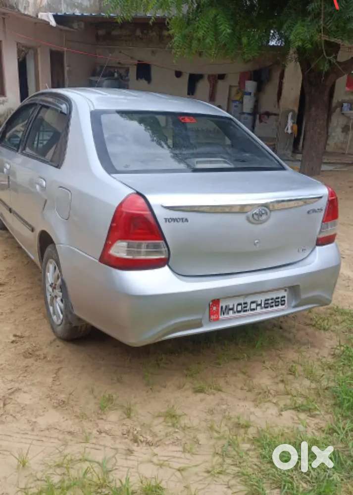 Toyota Etios 2012 Diesel 130000 Km Drivenv