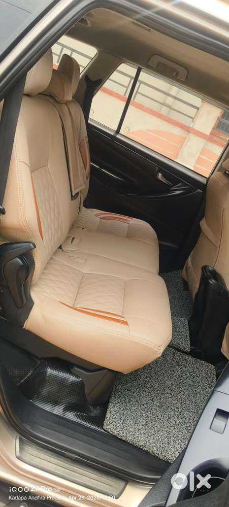 Toyota Innova Crysta 2.4 G Mt 8s, 2018, Diesel