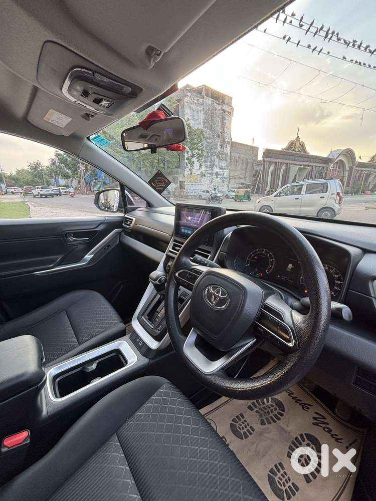 Toyota Innova Hycross 2.0 Gx 7 Str, 2025, Petrol