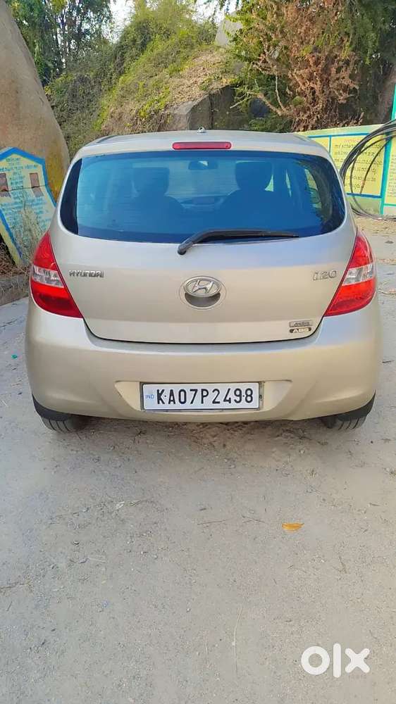 Hyundai I20 Asta Petrol 2010 – Top End – Well Maintained