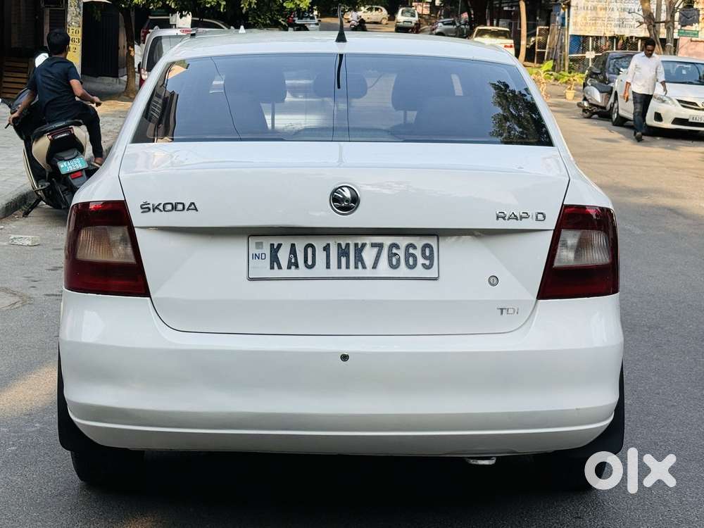 Skoda Rapid 1.5 Tdi Cr Elegance Plus, 2014, Diesel