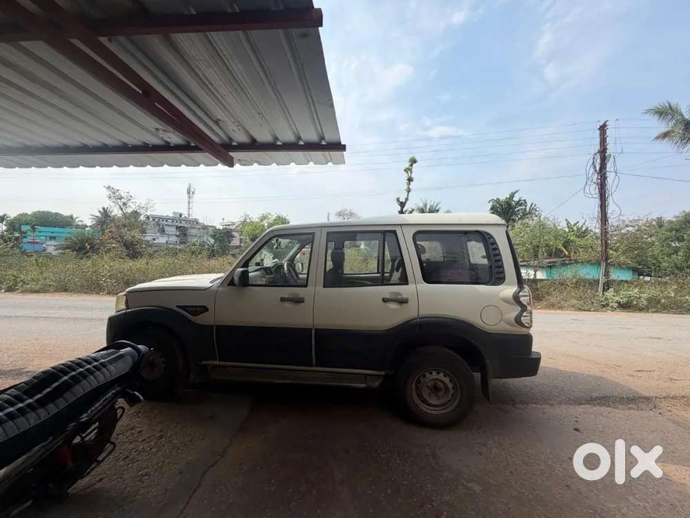 Mahindra Scorpio S2