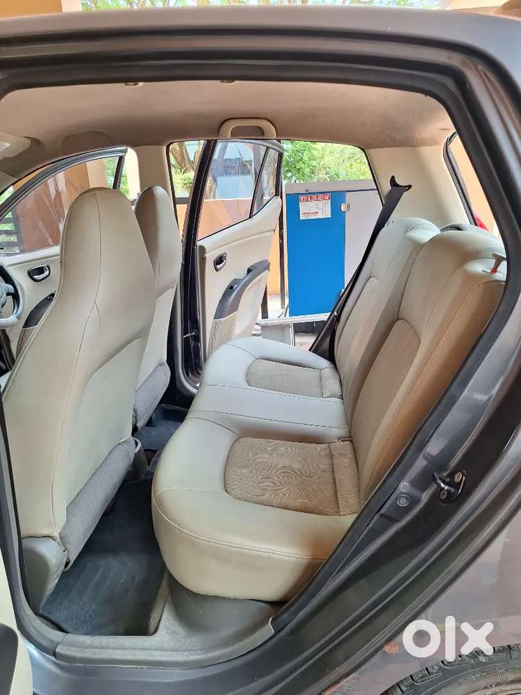 Hyundai I10 Magna 1.1 Petrol & Lpg Is A 5-seater Car