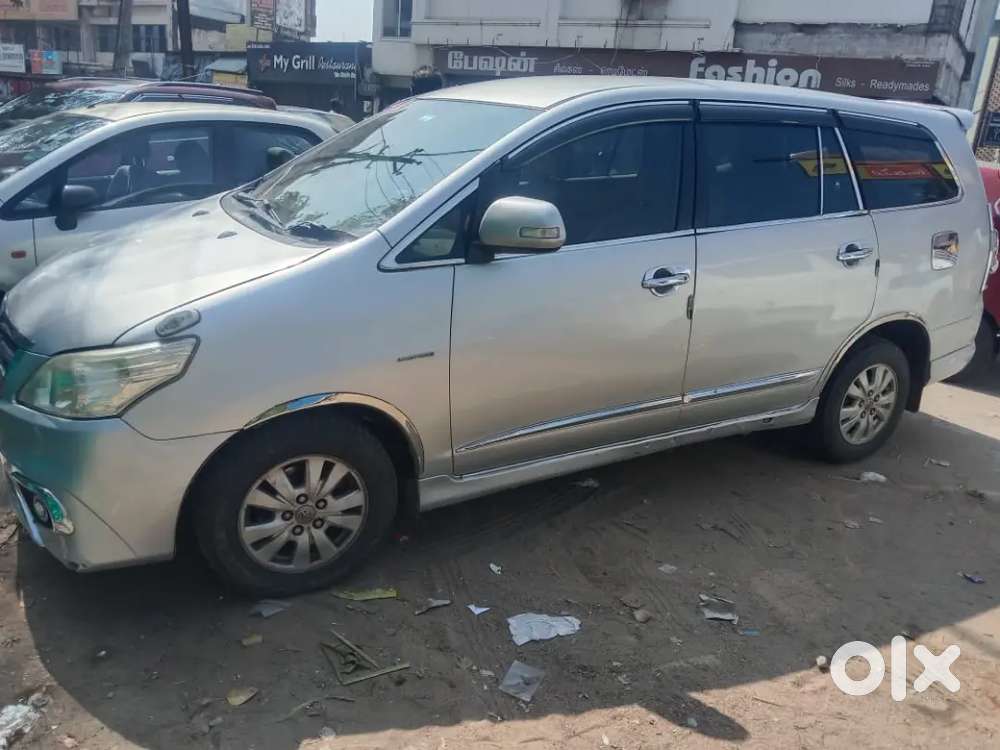 Innova 2009 Diesel Well Maintained  Very Good Engine Comfort Ride