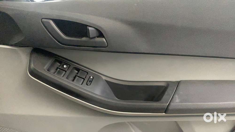 Tata Tiago 1.2 Revotron Xt, 2021, Petrol