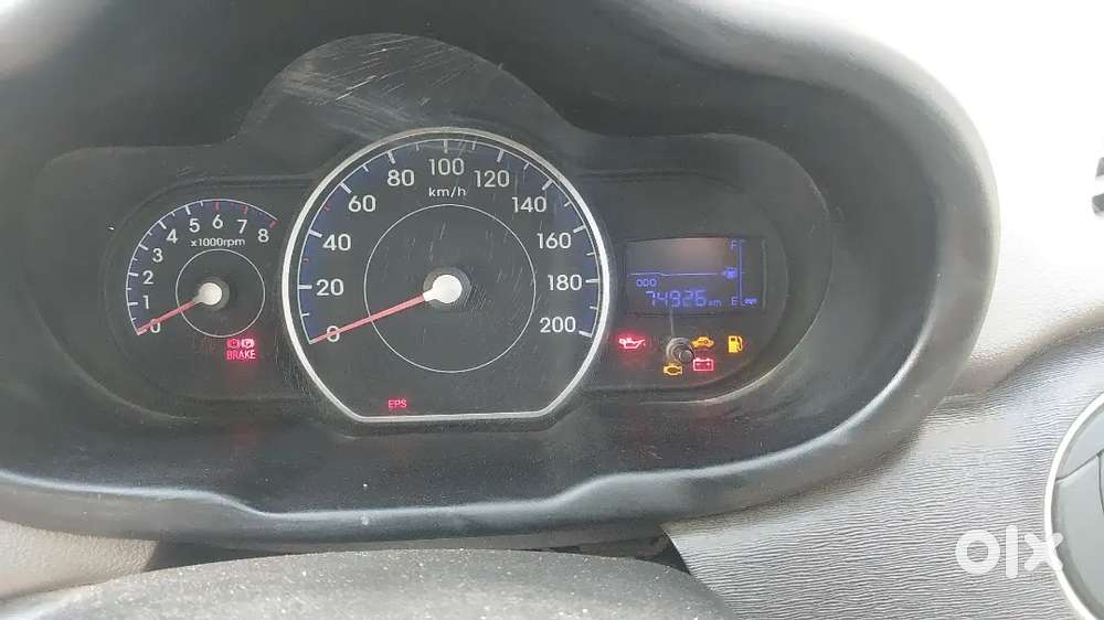I10 Petrol 2013model 74000km Running