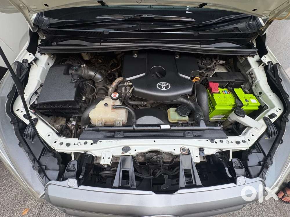 Toyota Innova Crysta 2.8 Zx At 7 Seater, 2017, Diesel