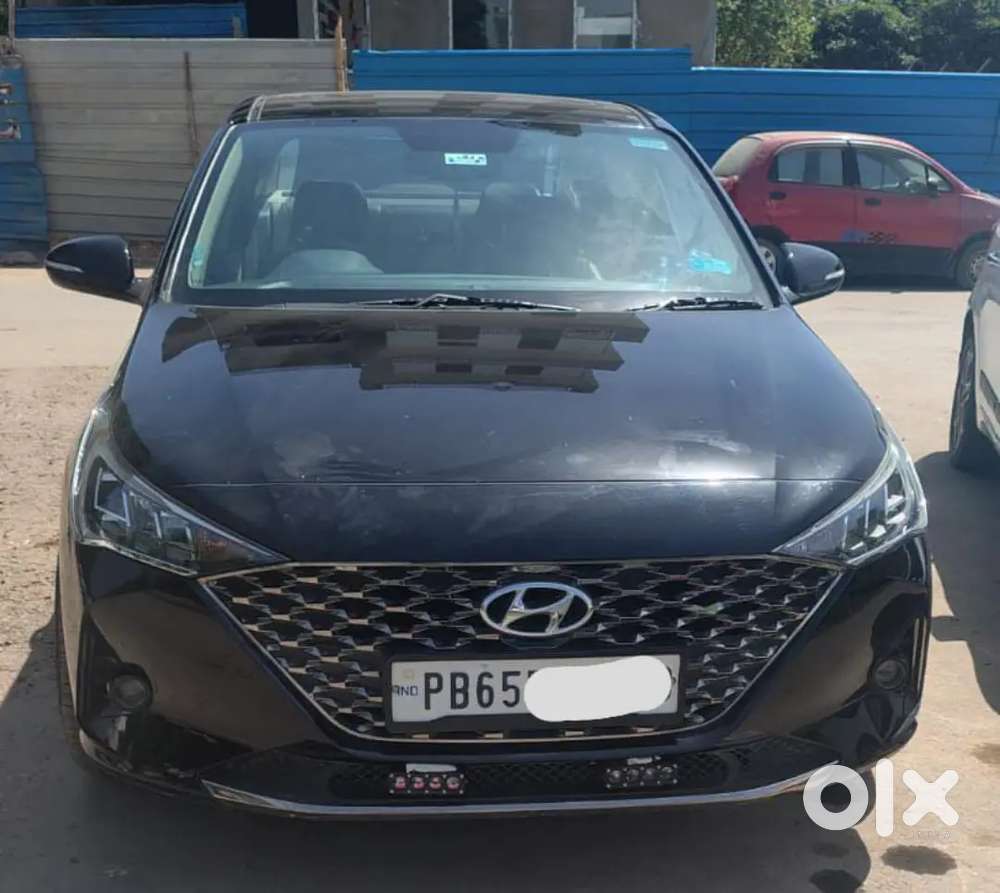 Hyundai Verna 2022 Diesel 98000 Km Driven