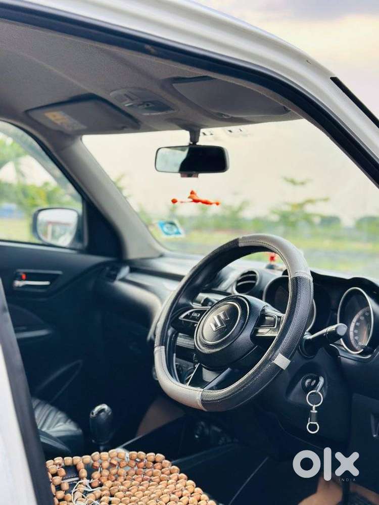 Maruti Suzuki Swift Vxi + Manual, 2021, Petrol