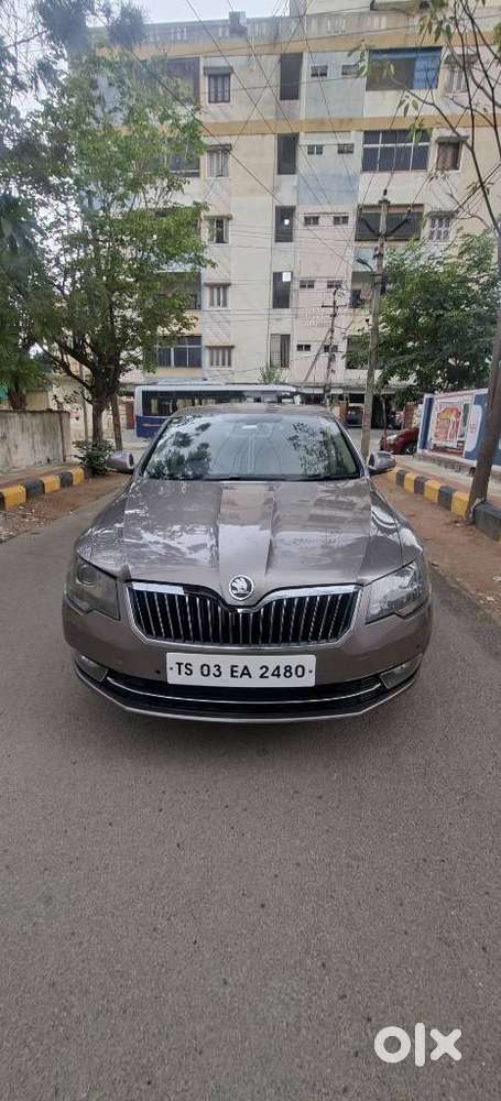 Skoda Superb 2.5 Elegance Tdi At, 2014, Diesel