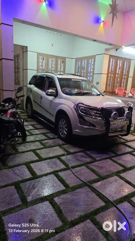 Mahindra Xuv500 W10 Sunroof Top End Model 2015 Diesel 167000 Km Driven