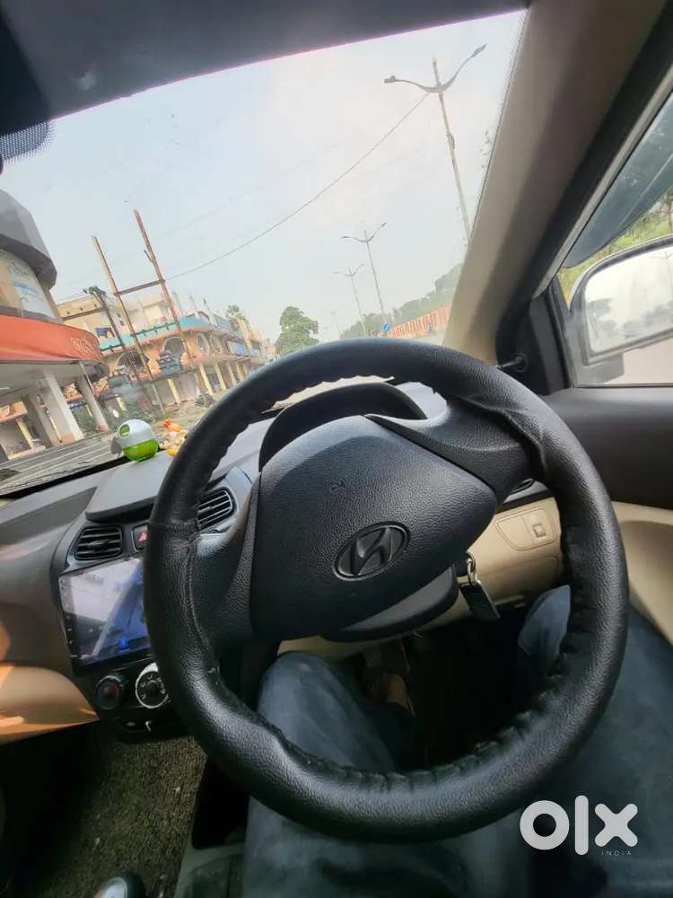 Hyundai Eon 2016 Gadi Chali Nhi Hai Owner Ghar Me Hi 3 Ho Gye Hai