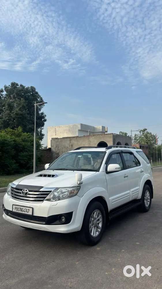 Toyota Fortuner Diesel 2012