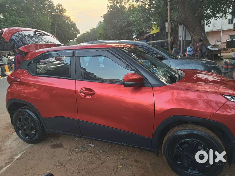 Tata Punch Accomplished 2025