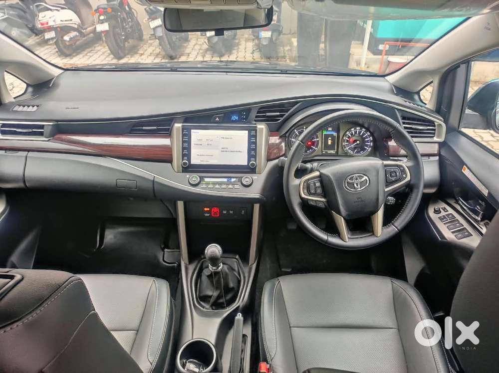 Toyota Innova Crysta 2.4 Z 7 Str, 2025, Diesel