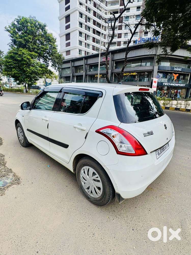 Maruti Suzuki Swift Vxi Optional, 2017, Cng & Hybrids