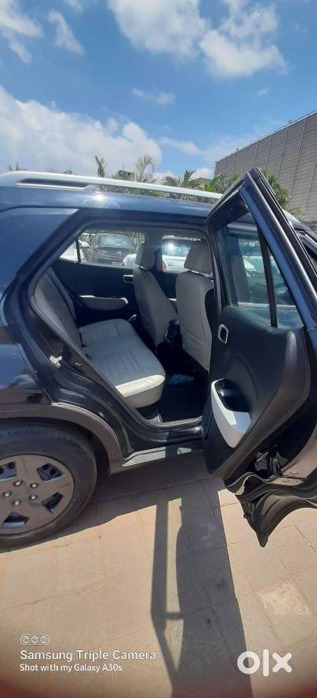 Hyundai Venue 1.2 S (o), 2023, Petrol