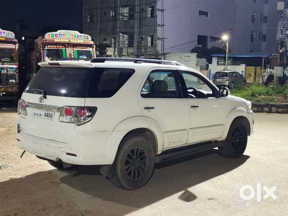 Toyota Fortuner 2012 Diesel 135000 Km Driven