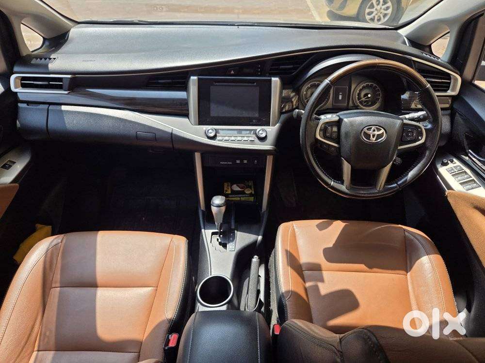 Toyota Innova Crysta 2.8 Zx At, 2017, Diesel