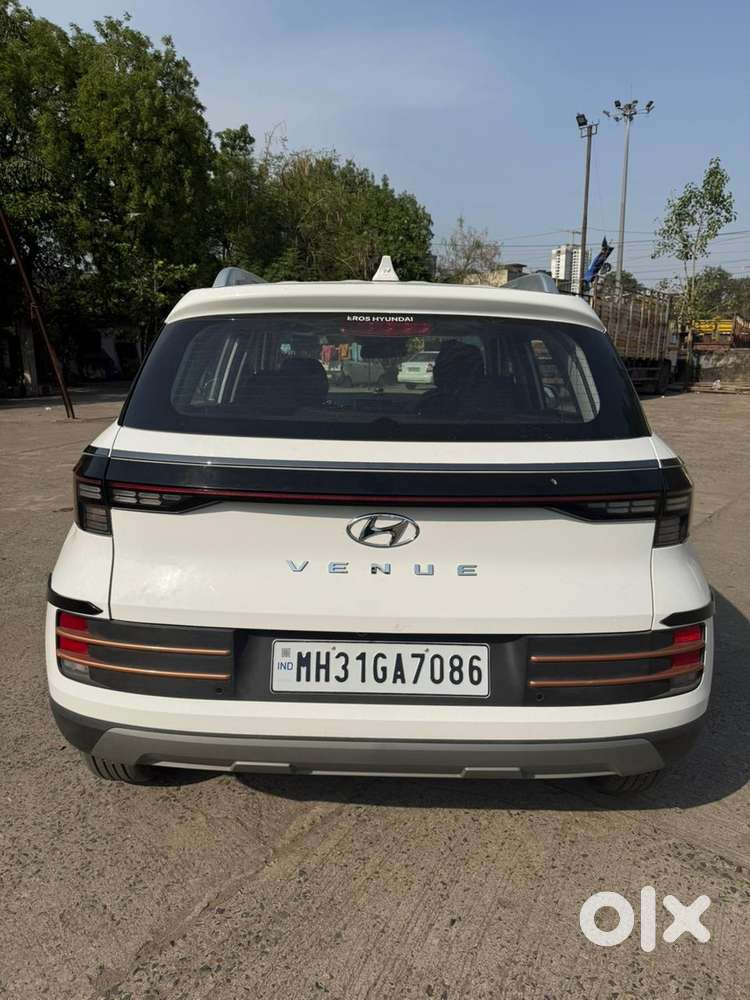 Hyundai Venue, 2025, Petrol