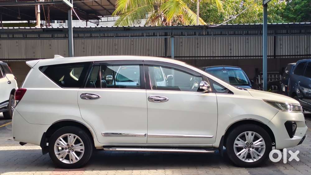 Toyota Innova Crysta 2.4 Z 7 Str, 2017, Diesel