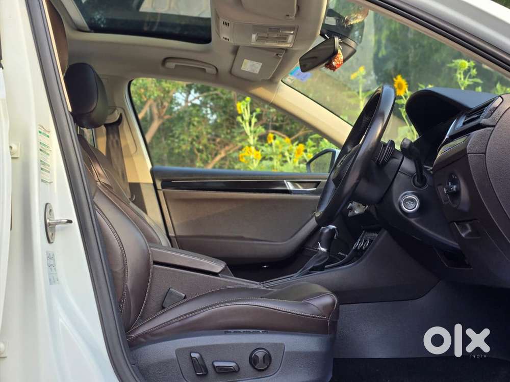 Skoda Superb 2.0 Tsi At L&k, 2021, Petrol