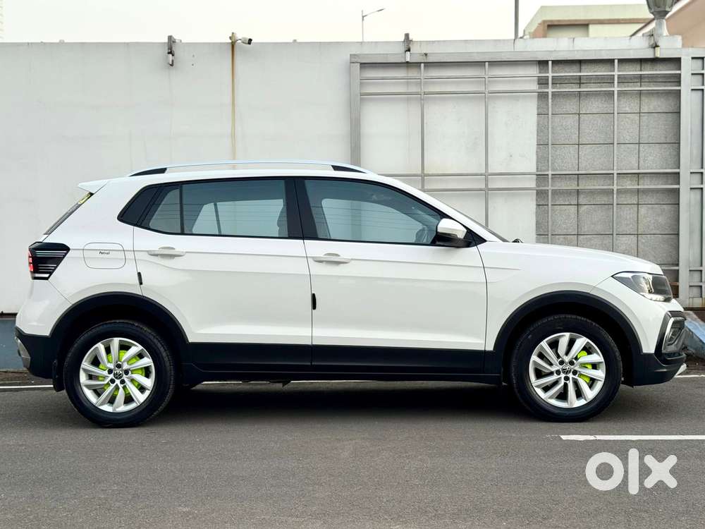 Volkswagen Taigun 1.0 Tsi Highline At, 2022, Petrol