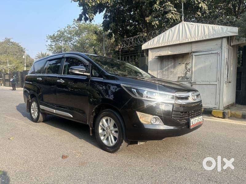 Toyota Innova Crysta