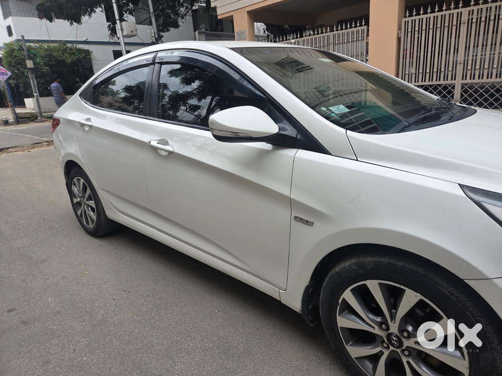 Hyundai Fluidic Verna 1.6 CRDi SX, 2015, Diesel