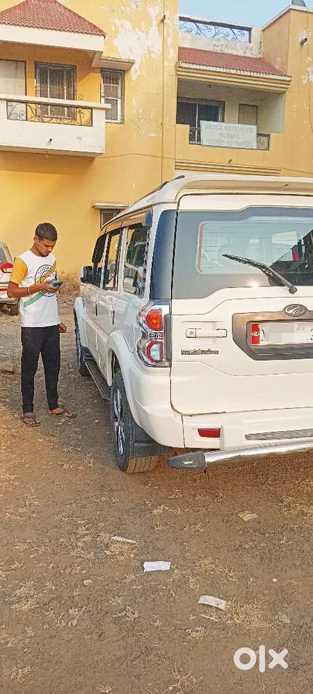 Mahindra Scorpio 2015 Diesel 125000 Km Driven