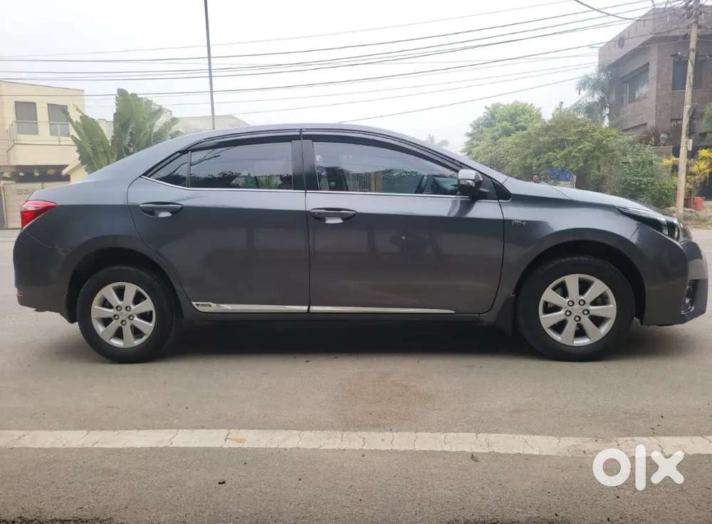 Toyota Corolla Altis 2017 Petrol Well Maintained