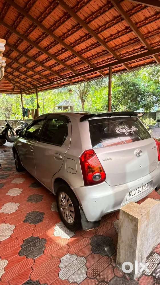 Toyota Etios Liva 2011 Petrol 141000 Km Driven