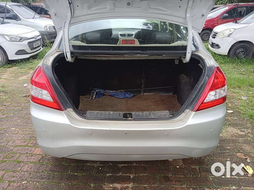 Maruti Suzuki Swift Dzire 1.2 Zxi Bsiv, 2016, Petrol