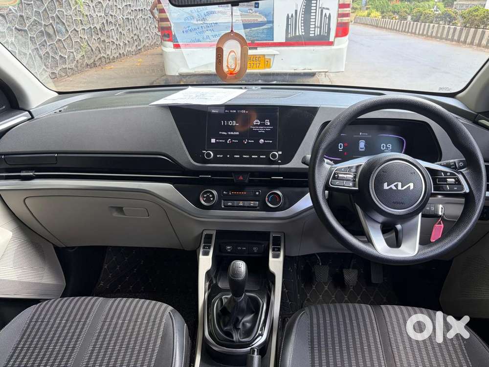 Kia Carens 1.5 Prestige 7 Str, 2023, Petrol