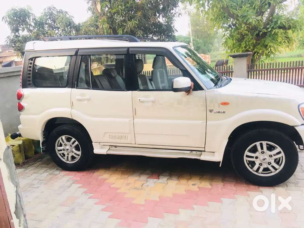 Mahindra Scorpio 2012 Diesel 100000 Km Driven