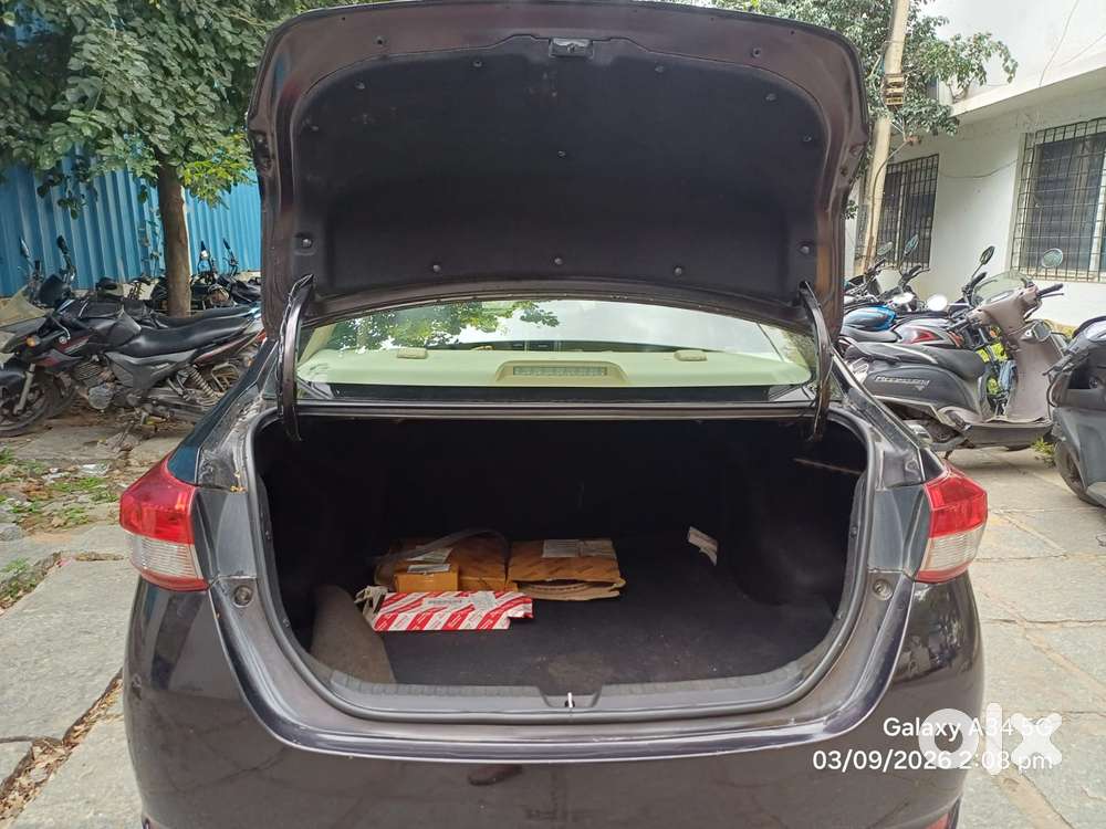 Toyota Yaris J Cvt, 2018, Petrol