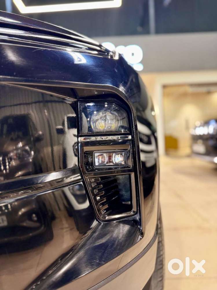 Tata Safari Accomplished X Plus 7 Str Dark Edition At, 2024, Diesel