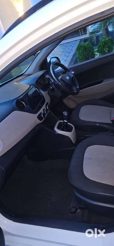 Hyundai Grand I10 Sportz 2015