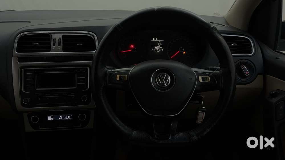 Volkswagen Polo 2009-2013 Petrol Highline 1.2l, 2015, Petrol