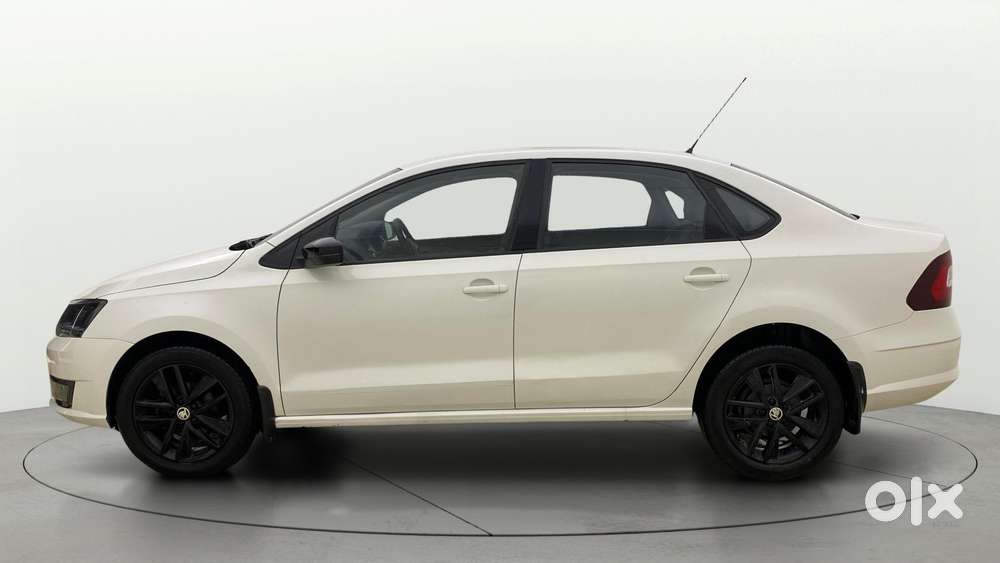 Skoda Rapid 1.0 Ambition Tsi, 2021, Petrol