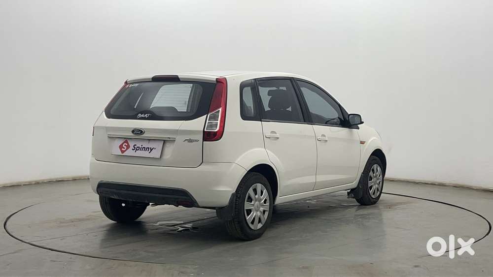Ford Figo 2010-2012 Petrol Zxi, 2015, Petrol