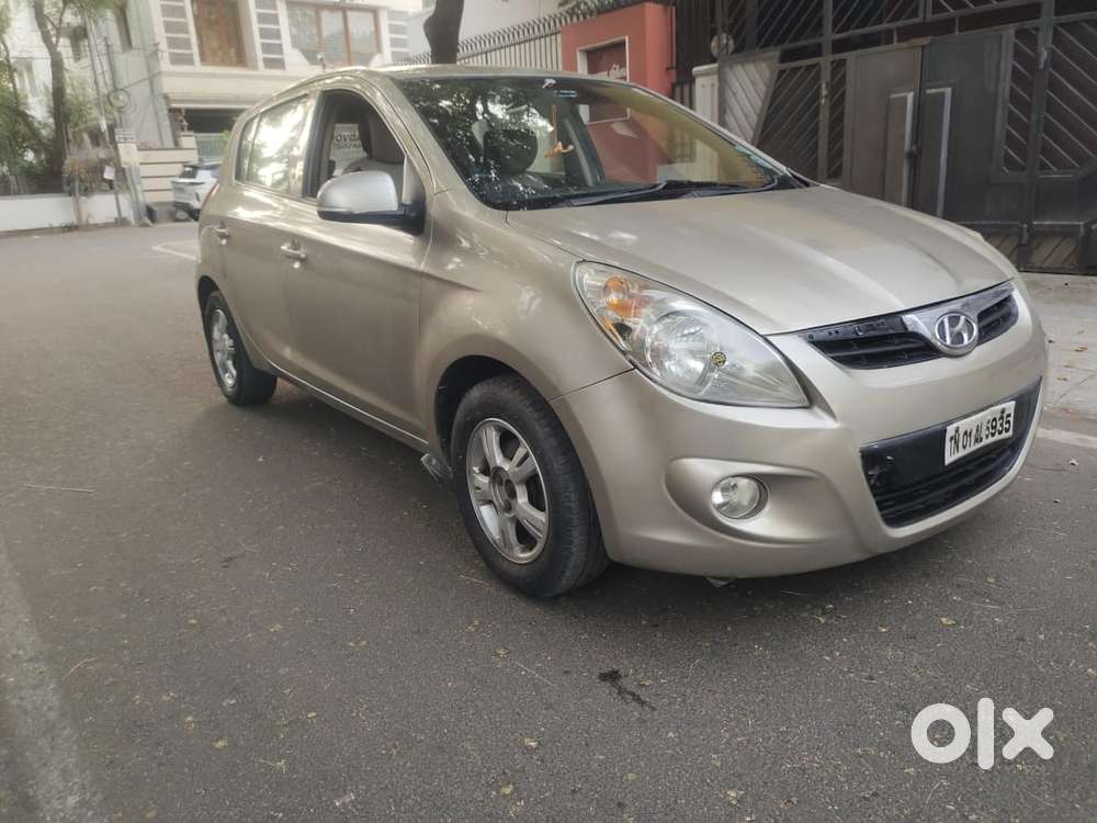 Hyundai I20 2009-2011 Asta, 2010, Petrol