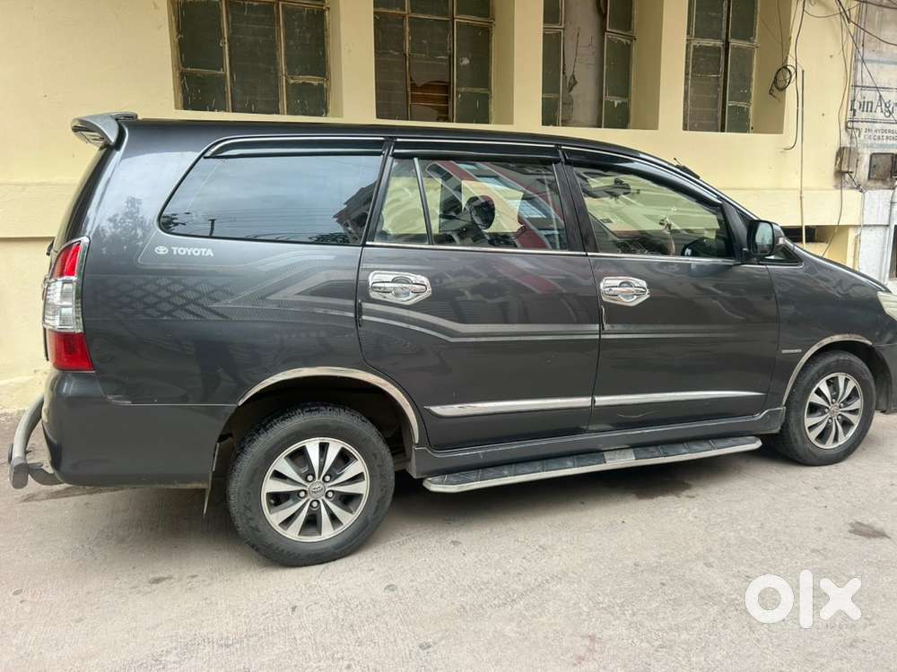 Toyota Innova 2015 Diesel Well Maintained