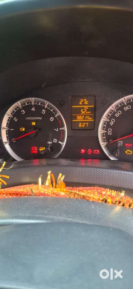 Maruti Suzuki Swift Zxi, 2015, Petrol