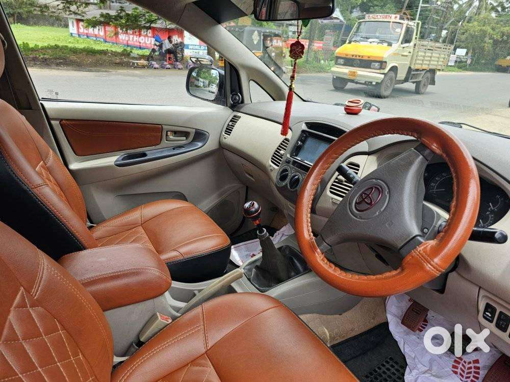 Toyota Innova 2004-2011 2.5 G4 Diesel 7-seater, 2009, Diesel