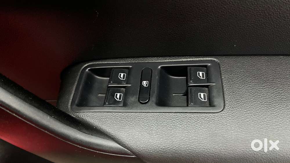 Volkswagen Vento 1.2 Highline Plus At 16 Alloy, 2019, Petrol